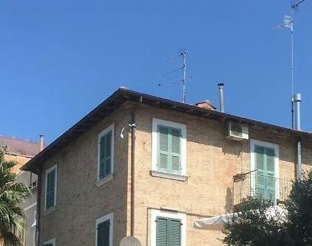 Aurora Apartament